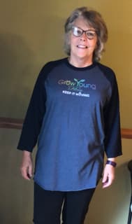 Customer photo of 3/4 sleeve raglan shirt - Rainbow Heather Denim/Navy